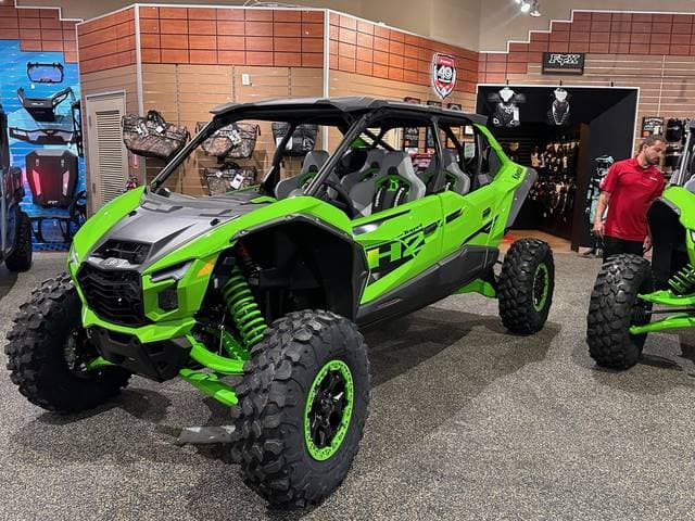2026 Kawasaki Teryx®4 H2 Deluxe eS